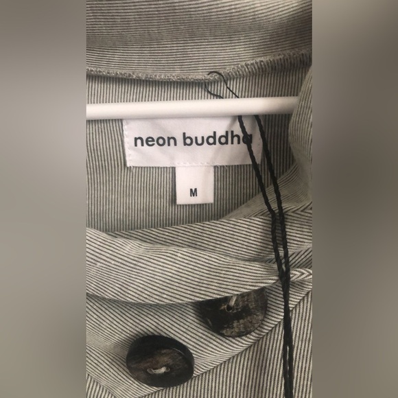 NWT Neon Buddha Cowl Neck Button Tunic Top Gray Striped Asphalt Medium Pure&Co - Picture 4 of 5